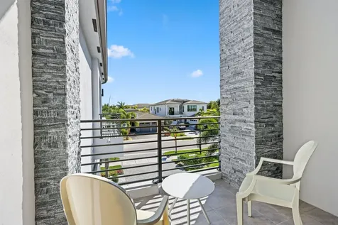 17057 Cappuccino Way Boca Raton FL 33496
