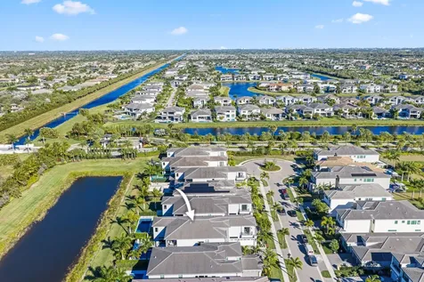 17057 Cappuccino Way Boca Raton FL 33496