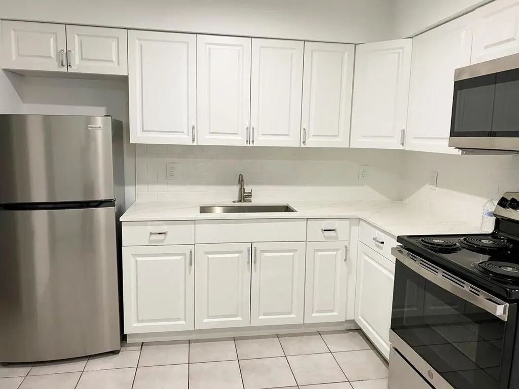 2715 Ponce De Leon Boulevard Delray Beach FL 33445