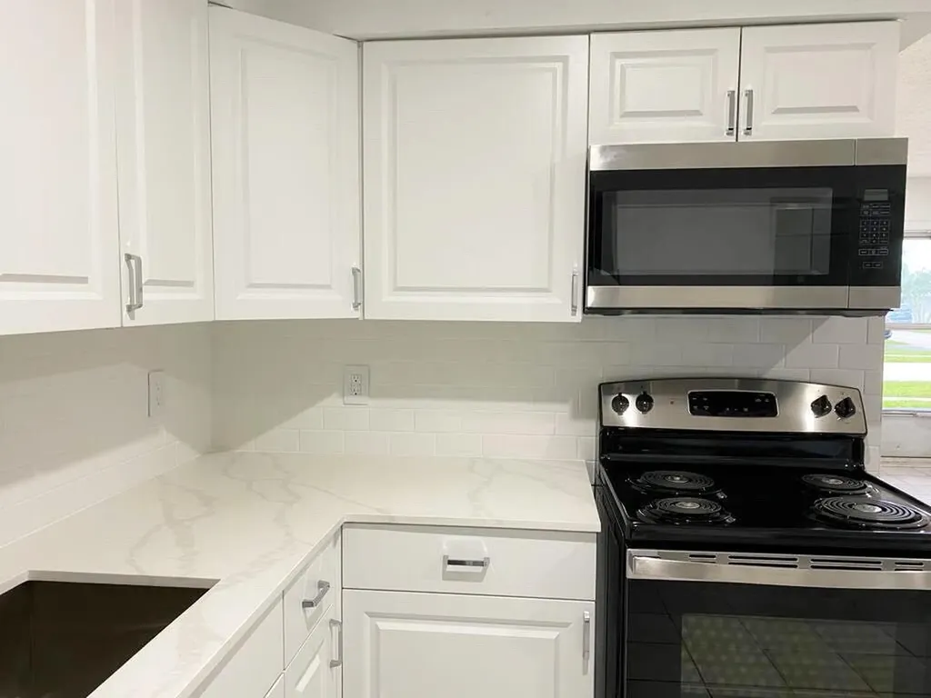 2715 Ponce De Leon Boulevard Delray Beach FL 33445