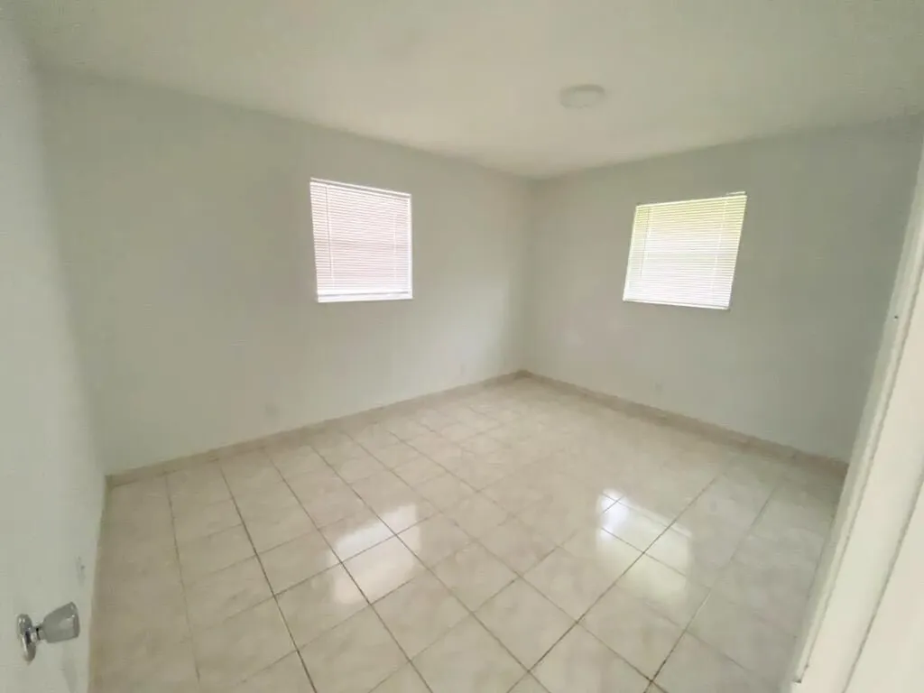 2715 Ponce De Leon Boulevard Delray Beach FL 33445