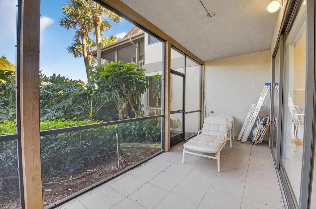19197 Sabal Lake Drive Boca Raton FL 33434