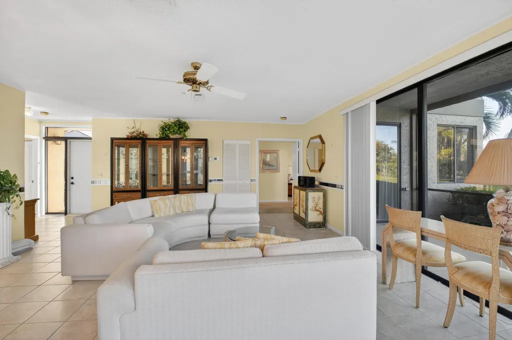 19197 Sabal Lake Drive Boca Raton FL 33434
