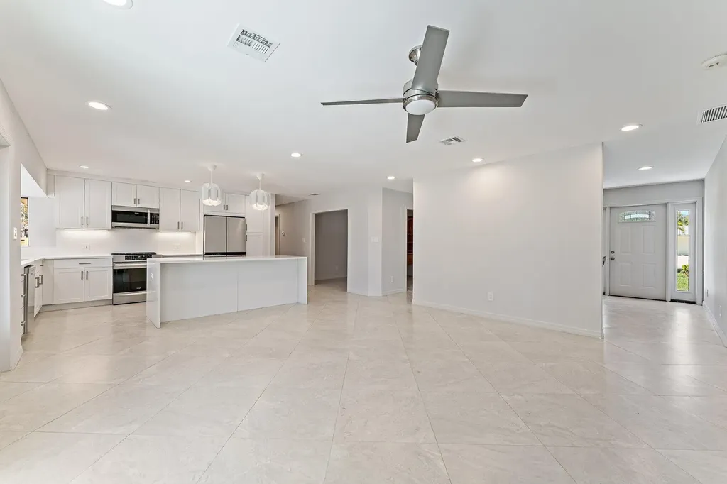 5883 Set N Sun Place Jupiter FL 33458