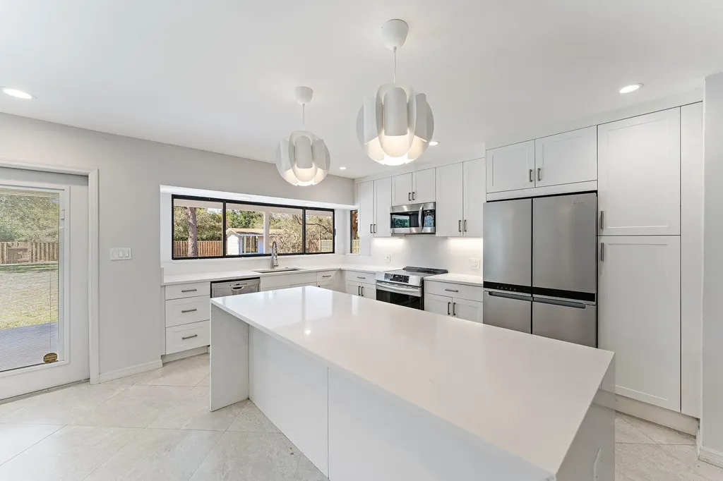 5883 Set N Sun Place Jupiter FL 33458