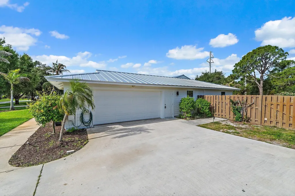 5883 Set N Sun Place Jupiter FL 33458
