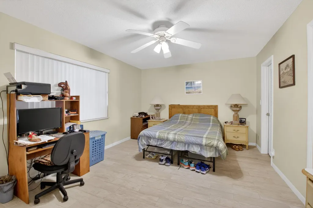 220 High Point Court E Delray Beach FL 33445