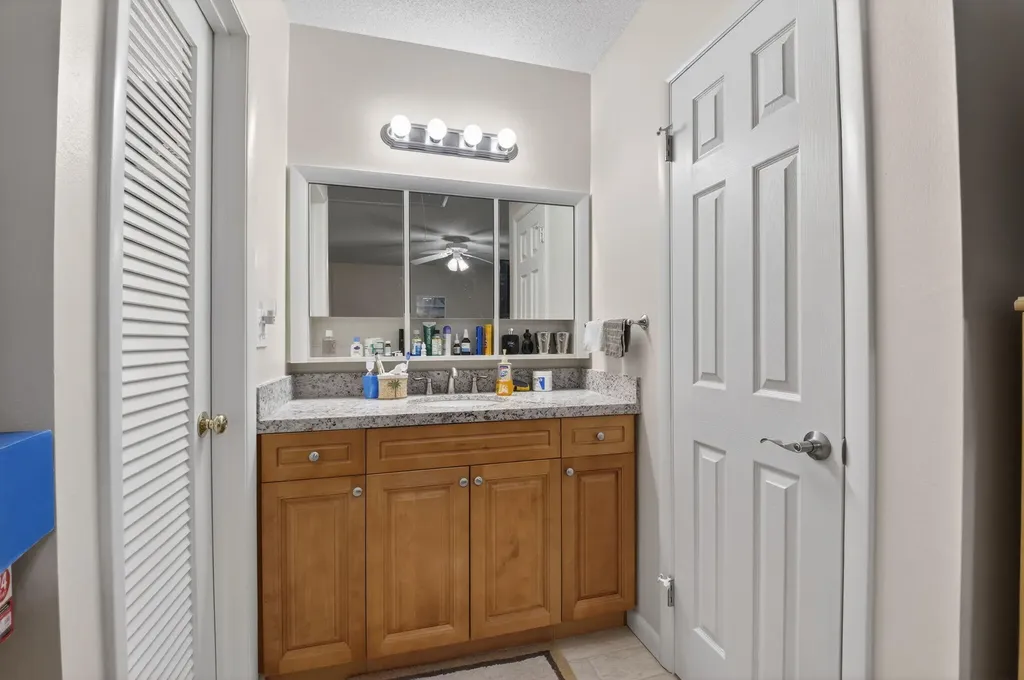 220 High Point Court E Delray Beach FL 33445