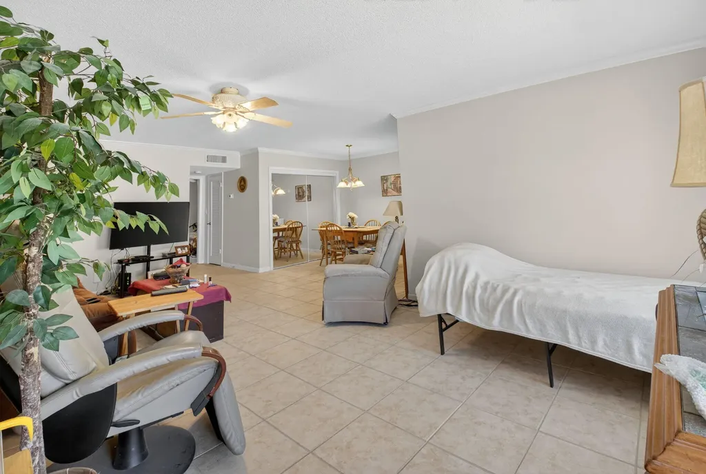 220 High Point Court E Delray Beach FL 33445