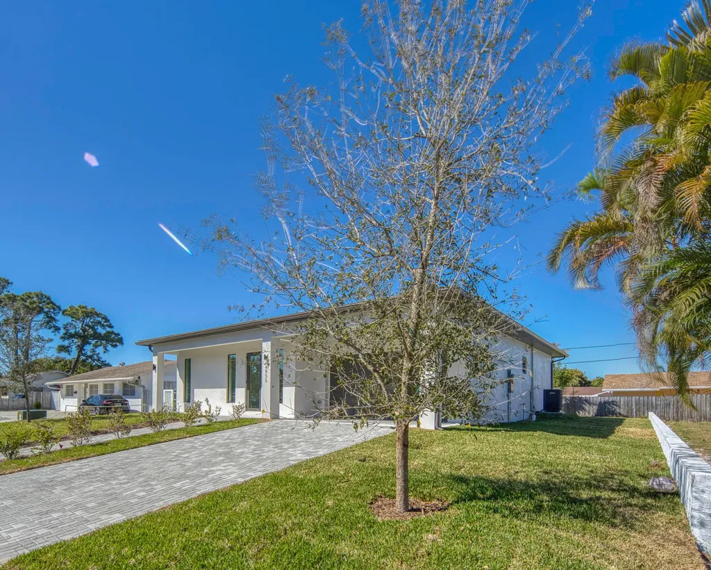 4855 Elmhurst Road West Palm Beach FL 33417