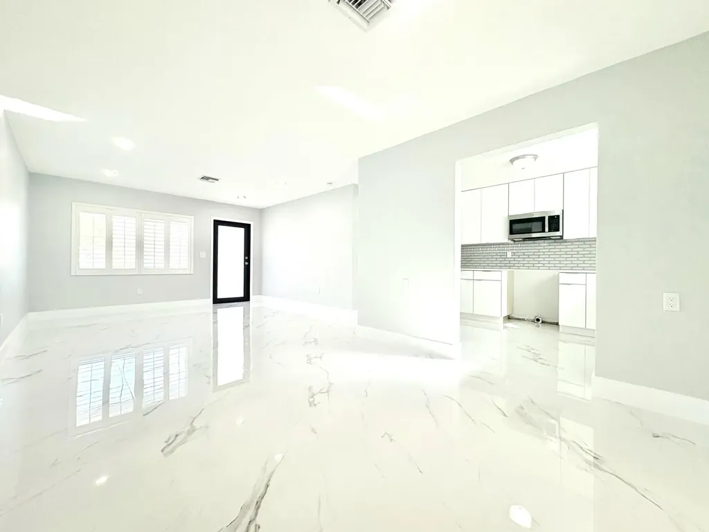 2890 Marbill Road West Palm Beach FL 33406