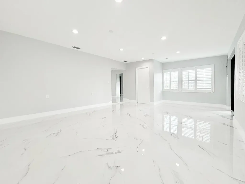 2890 Marbill Road West Palm Beach FL 33406