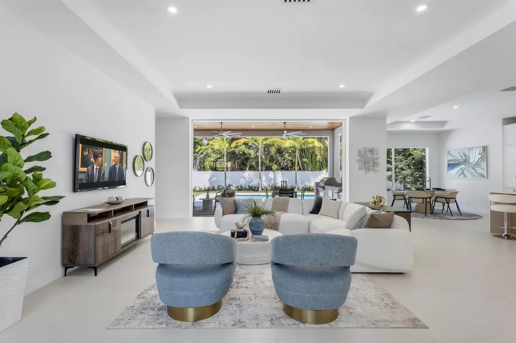 417 Lake Drive Delray Beach FL 33444