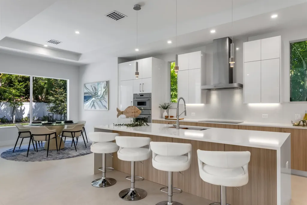 417 Lake Drive Delray Beach FL 33444