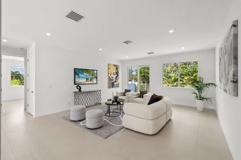 417 Lake Drive Delray Beach FL 33444