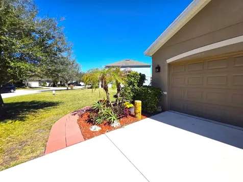 1440 Lexington Square SW Vero Beach FL 32962