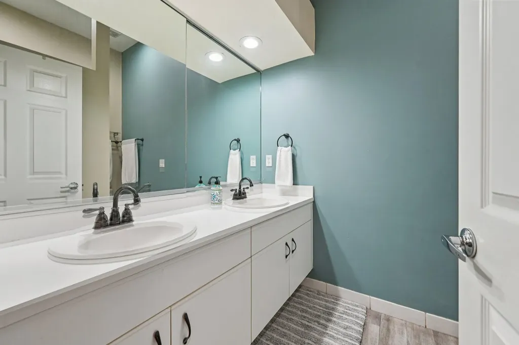 156 Sandy Lane Royal Palm Beach FL 33411
