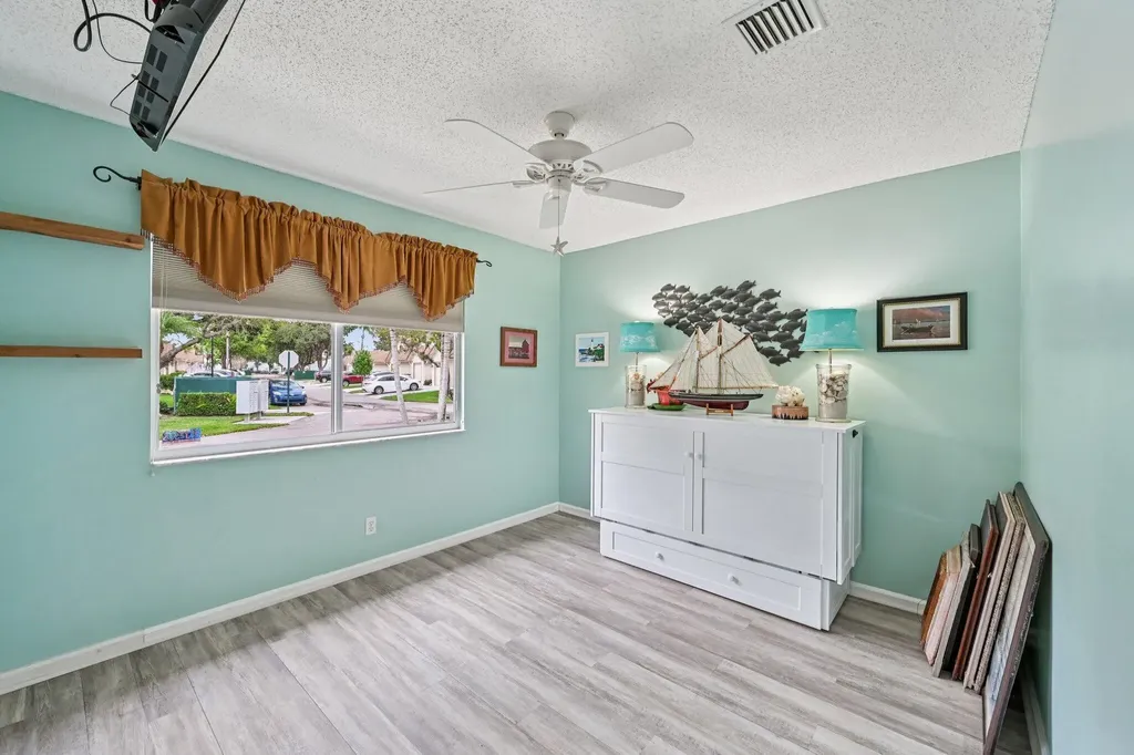 156 Sandy Lane Royal Palm Beach FL 33411
