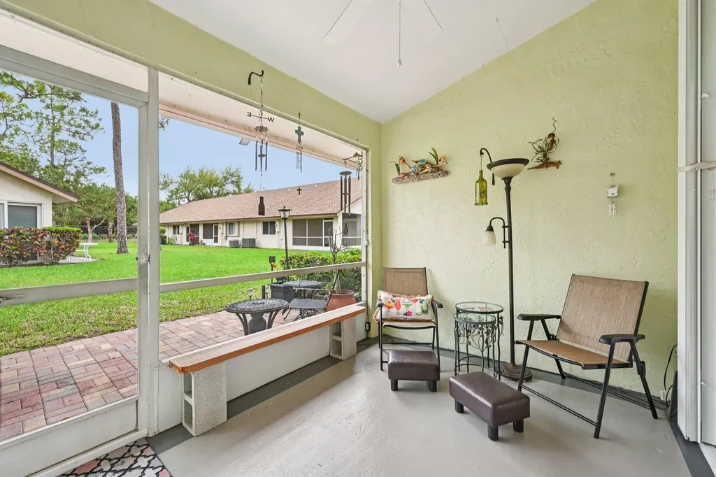 156 Sandy Lane Royal Palm Beach FL 33411