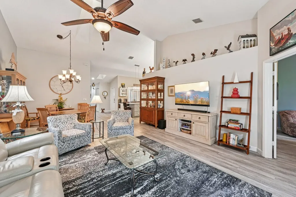 156 Sandy Lane Royal Palm Beach FL 33411