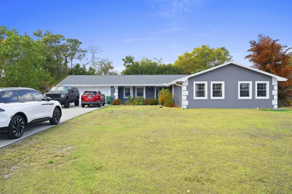 2118 SE Morningside Boulevard Port St Lucie FL 34952
