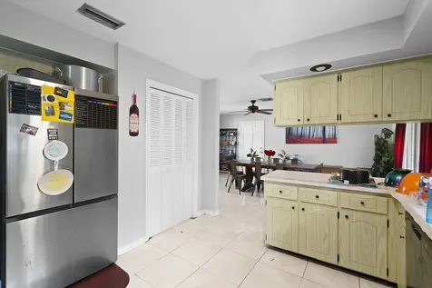 2118 SE Morningside Boulevard Port St Lucie FL 34952