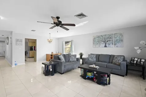 2118 SE Morningside Boulevard Port St Lucie FL 34952