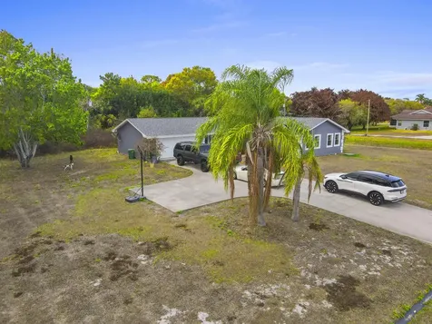 2118 SE Morningside Boulevard Port St Lucie FL 34952