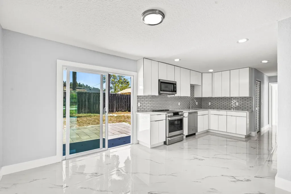 4412 Wilkinson Drive Lake Worth FL 33461