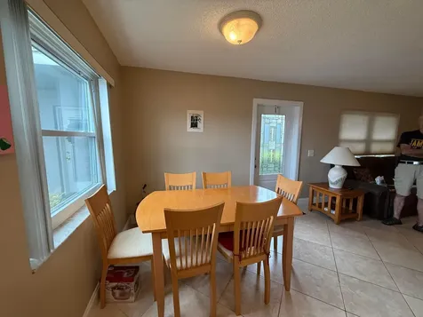 147 Burgundy D Delray Beach FL 33484