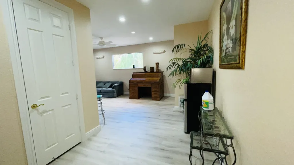 8871 Club Estates Way Lake Worth FL 33467