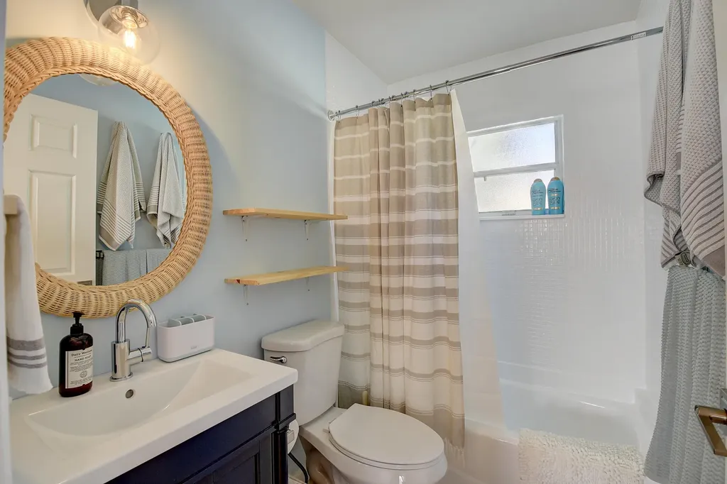 212 SW 1st Avenue Delray Beach FL 33444