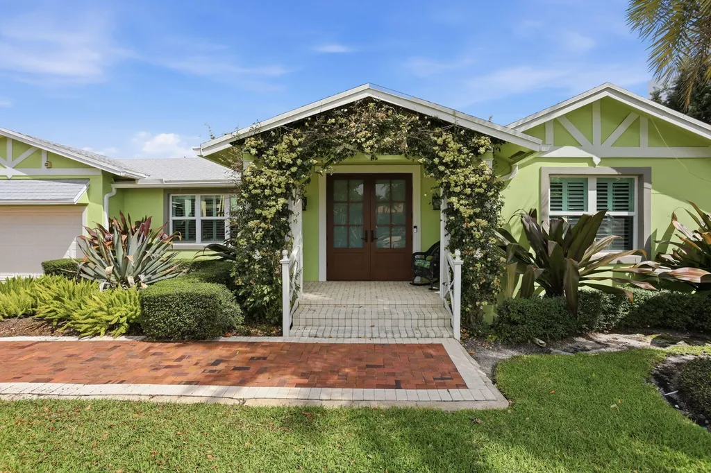 309 NE 8th Avenue Delray Beach FL 33483