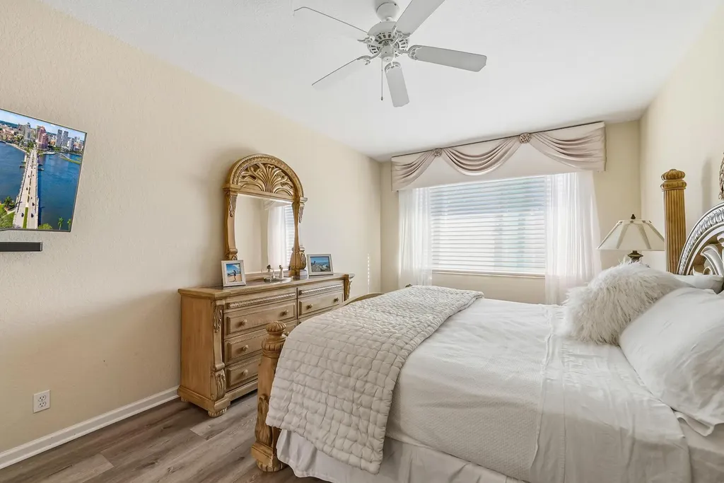 2737 Clipper Circle West Palm Beach FL 33411