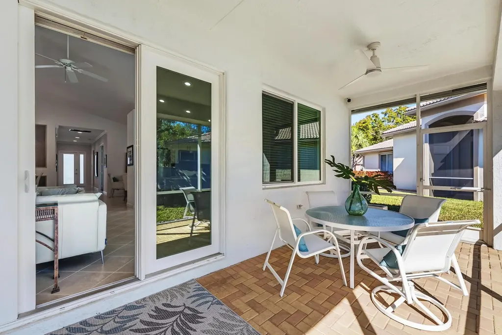 2737 Clipper Circle West Palm Beach FL 33411