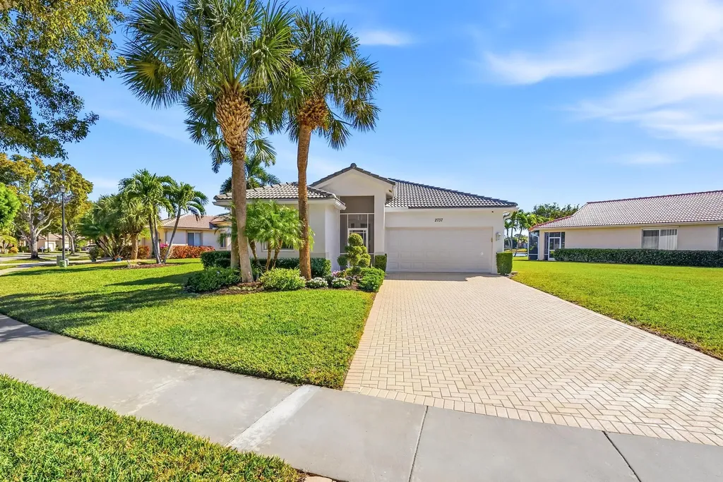 2737 Clipper Circle West Palm Beach FL 33411