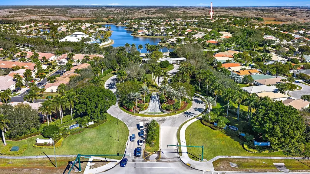 2737 Clipper Circle West Palm Beach FL 33411