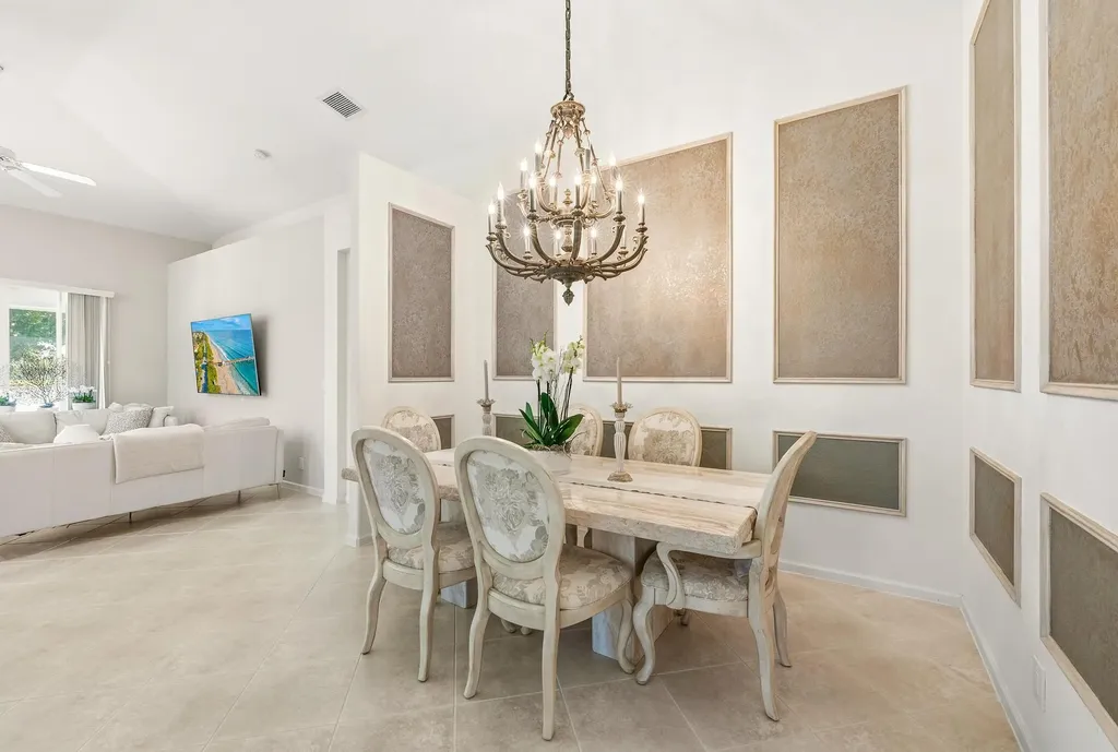 2737 Clipper Circle West Palm Beach FL 33411