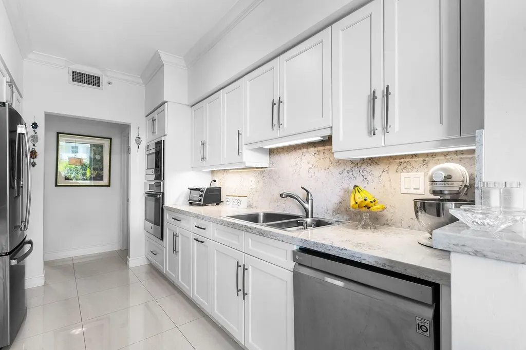 500 SE Mizner Boulevard Boca Raton FL 33432