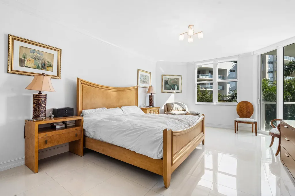 500 SE Mizner Boulevard Boca Raton FL 33432