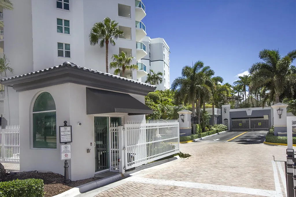500 SE Mizner Boulevard Boca Raton FL 33432