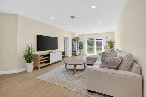 8350 Springlake Drive Boca Raton FL 33496