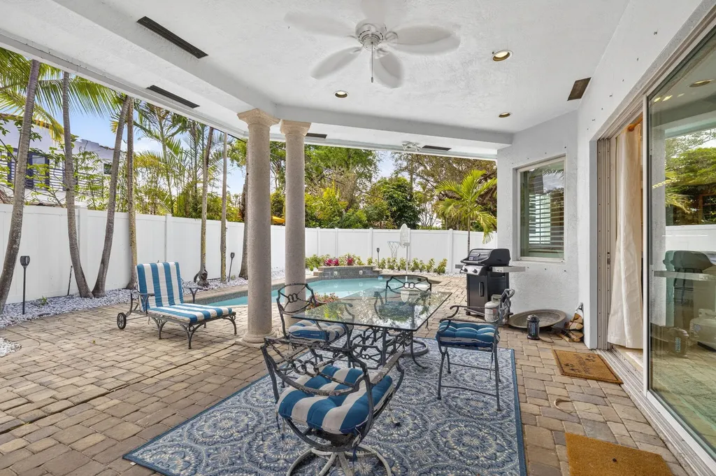 1020 SE 11th Street Fort Lauderdale FL 33316
