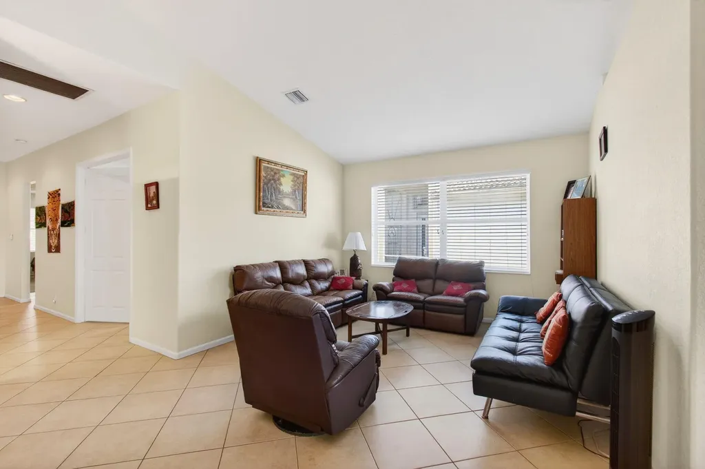 2707 Clipper Circle West Palm Beach FL 33411