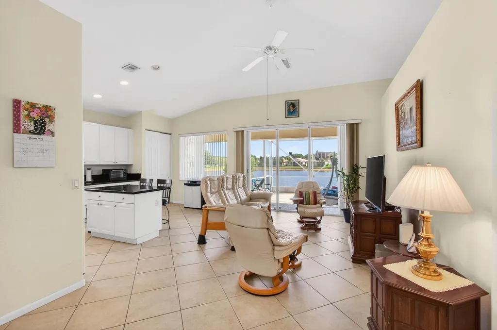 2707 Clipper Circle West Palm Beach FL 33411