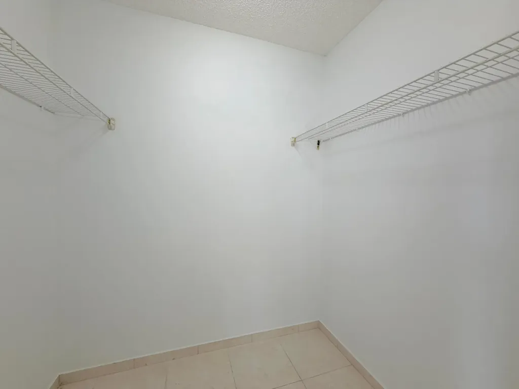 2704 Knight Lane Delray Beach FL 33445