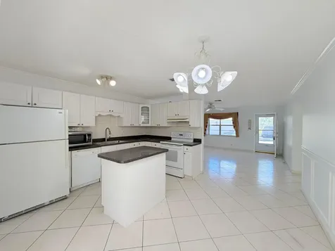 2704 Knight Lane Delray Beach FL 33445