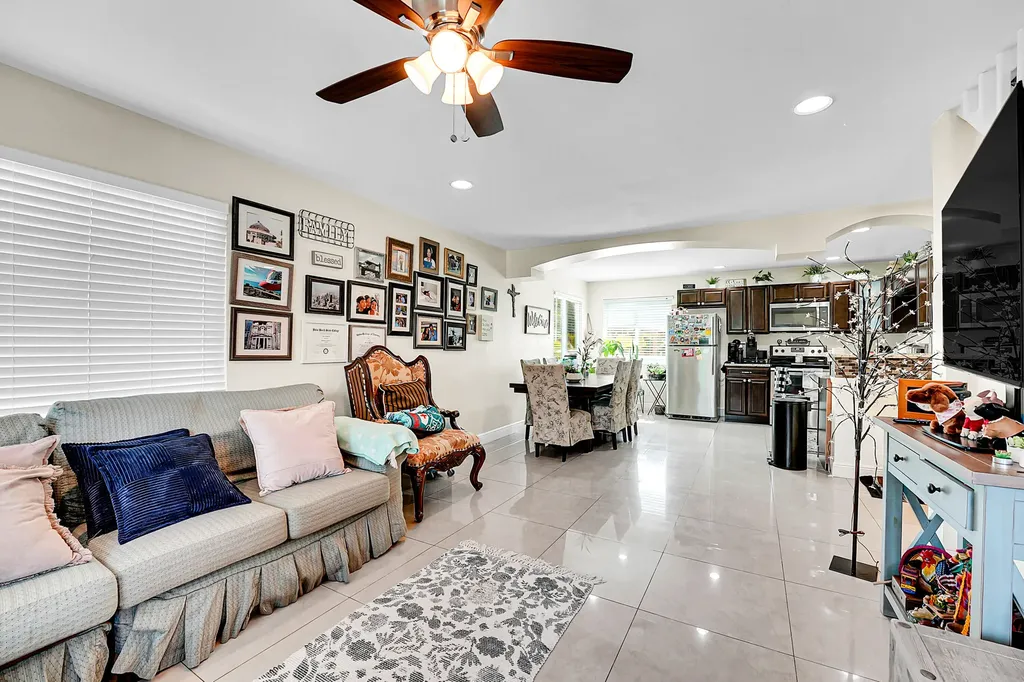 2856 Harson Way Fort Pierce FL 34946