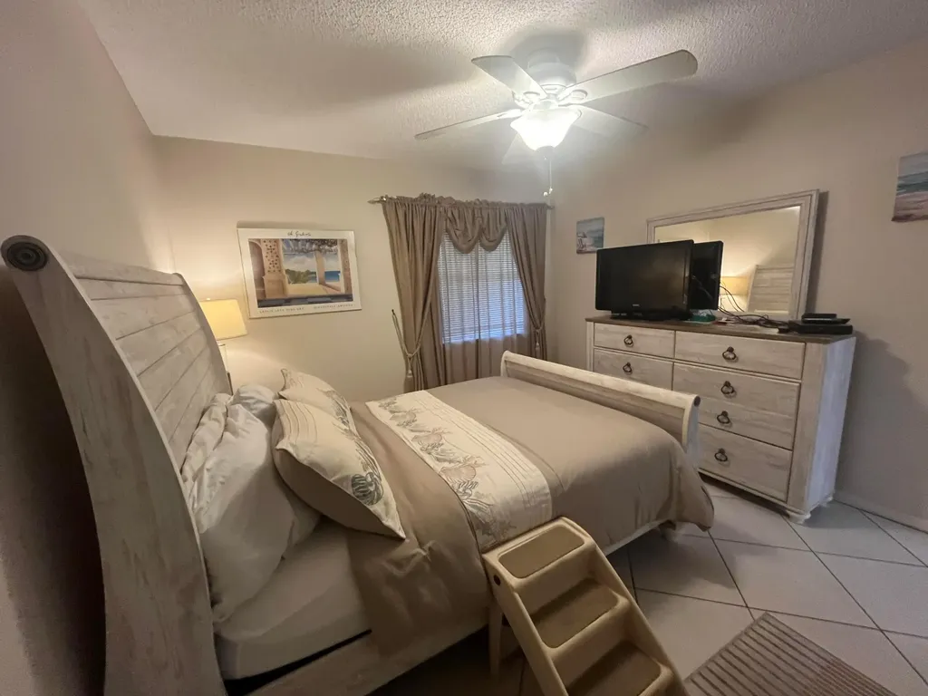 142 Normandy C Delray Beach FL 33484