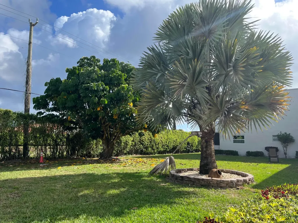 142 Normandy C Delray Beach FL 33484